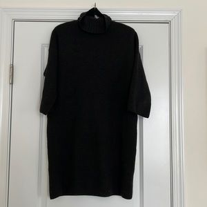 Tuckernuck XS sweater dress